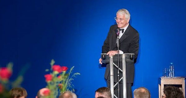 Larkfleet CEO backs former PM